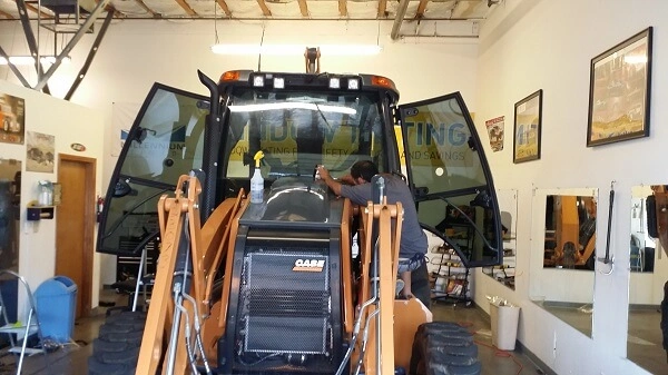 Choose our window tinting services and you will be more than satisfied! Auto Tint